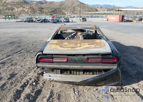 2015 Dodge Challenger Sxt z USA, uszkodzony, nr VIN 2C3CDZAG0FH706668